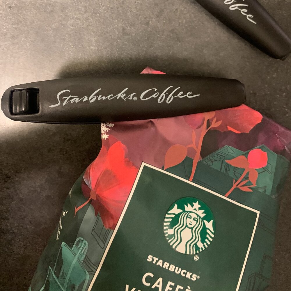 Set of 2 Authentic Rare Starbucks Coffee Bag Clips Acrylic New Collector Item - Picture 2 of 4